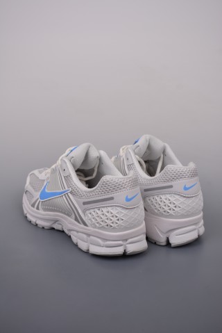 Nike Zoom Vomero 5 'Black' view 2