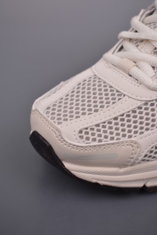 Nike Zoom Vomero 5 'Black' view 6