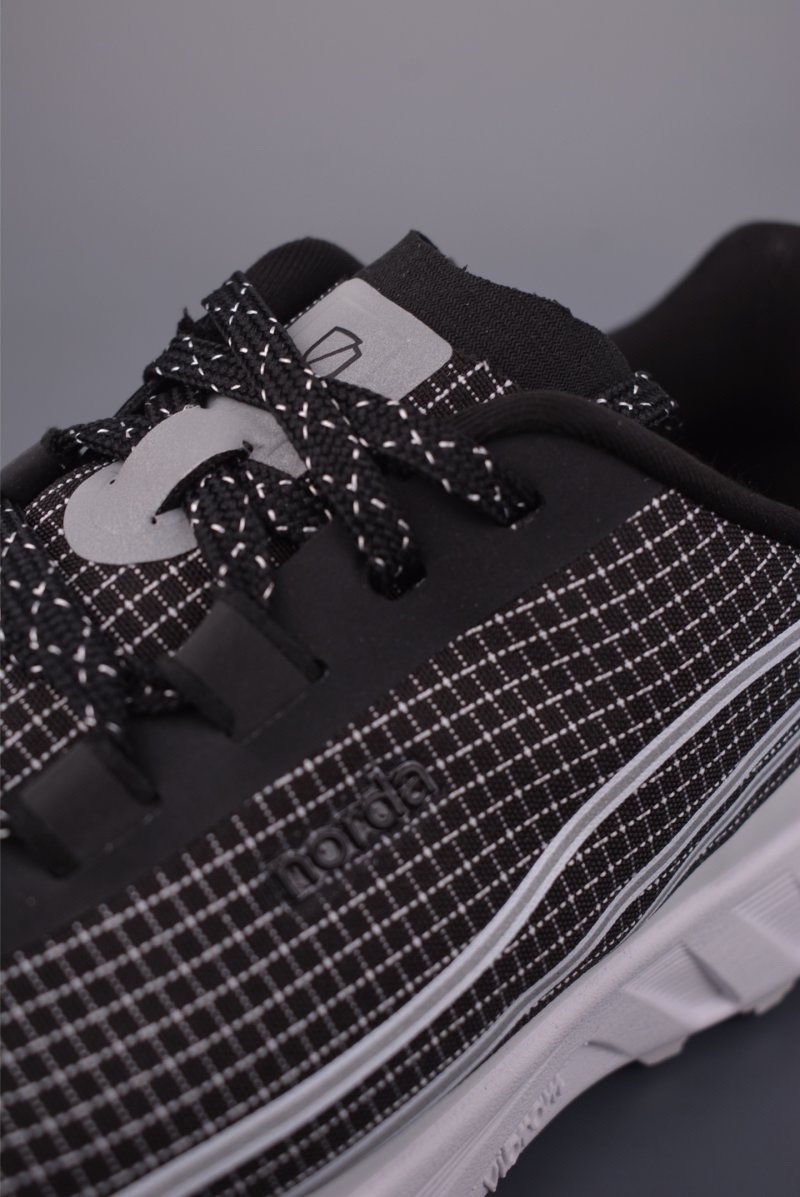 Norda 001 Sneaker 0111 view