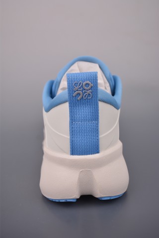 On Cloudsolo 'Loewe' view 13