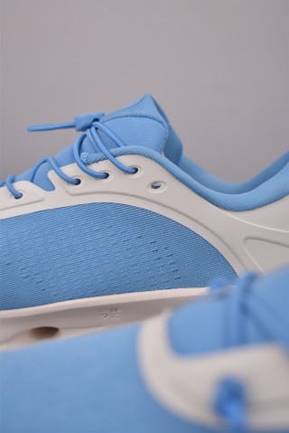 On Cloudsolo 'Loewe' view 17