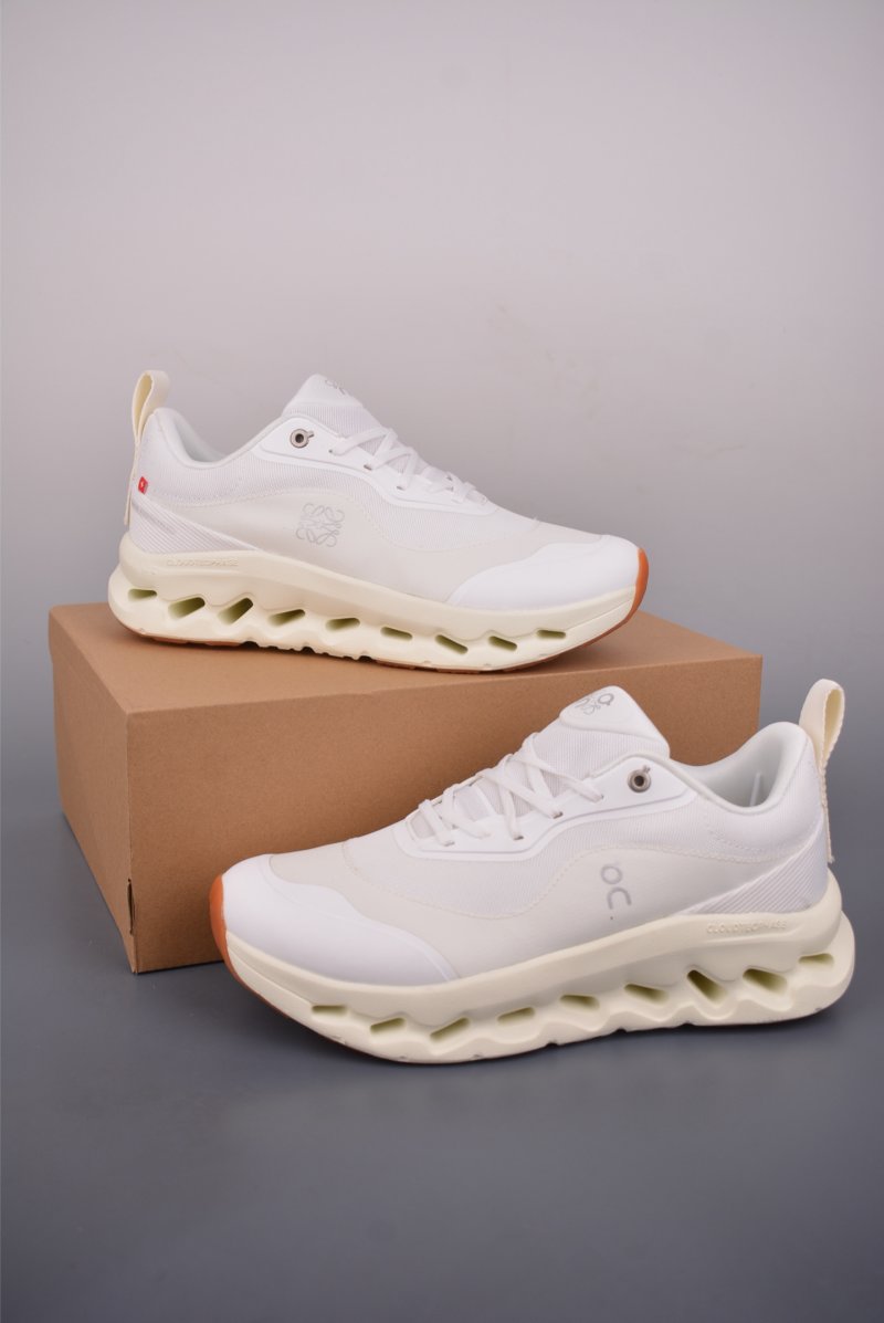 On Cloud LOEWE Hi Edge 'Loewe' view