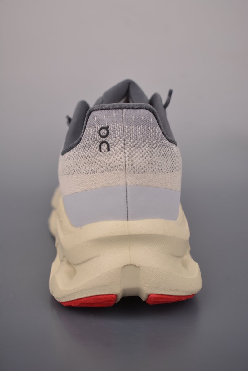 On Cloud Tilt Hi Edge view