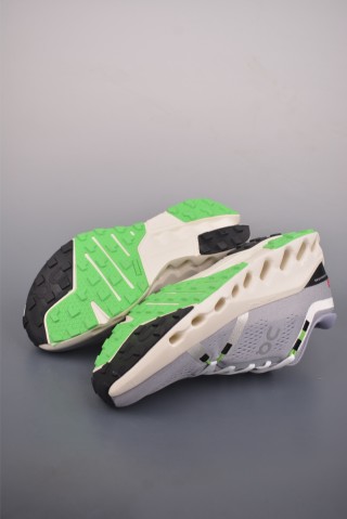 On Cloudsurfer view 3
