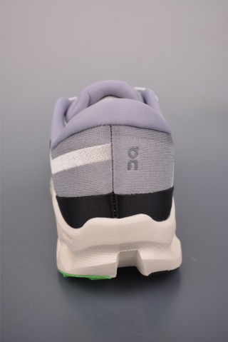 On Cloudsurfer view 4