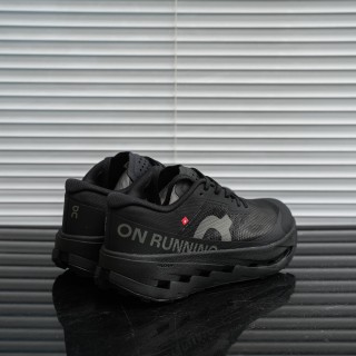On Cloudultra view 4