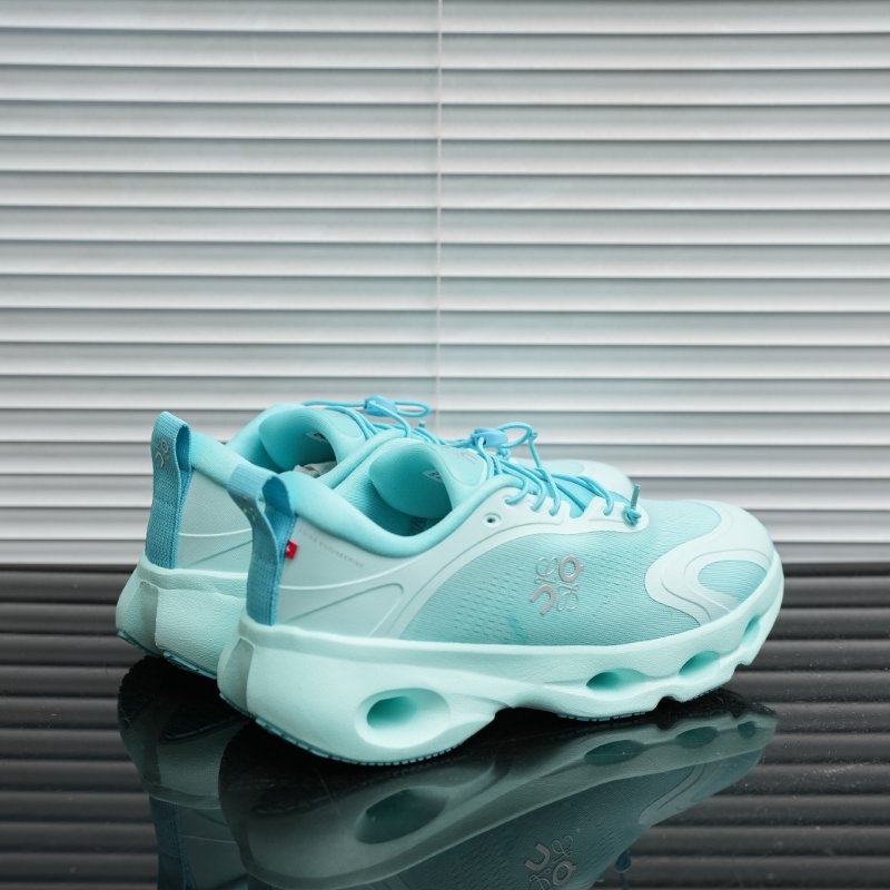 On Cloud x Loewe 'Black' view