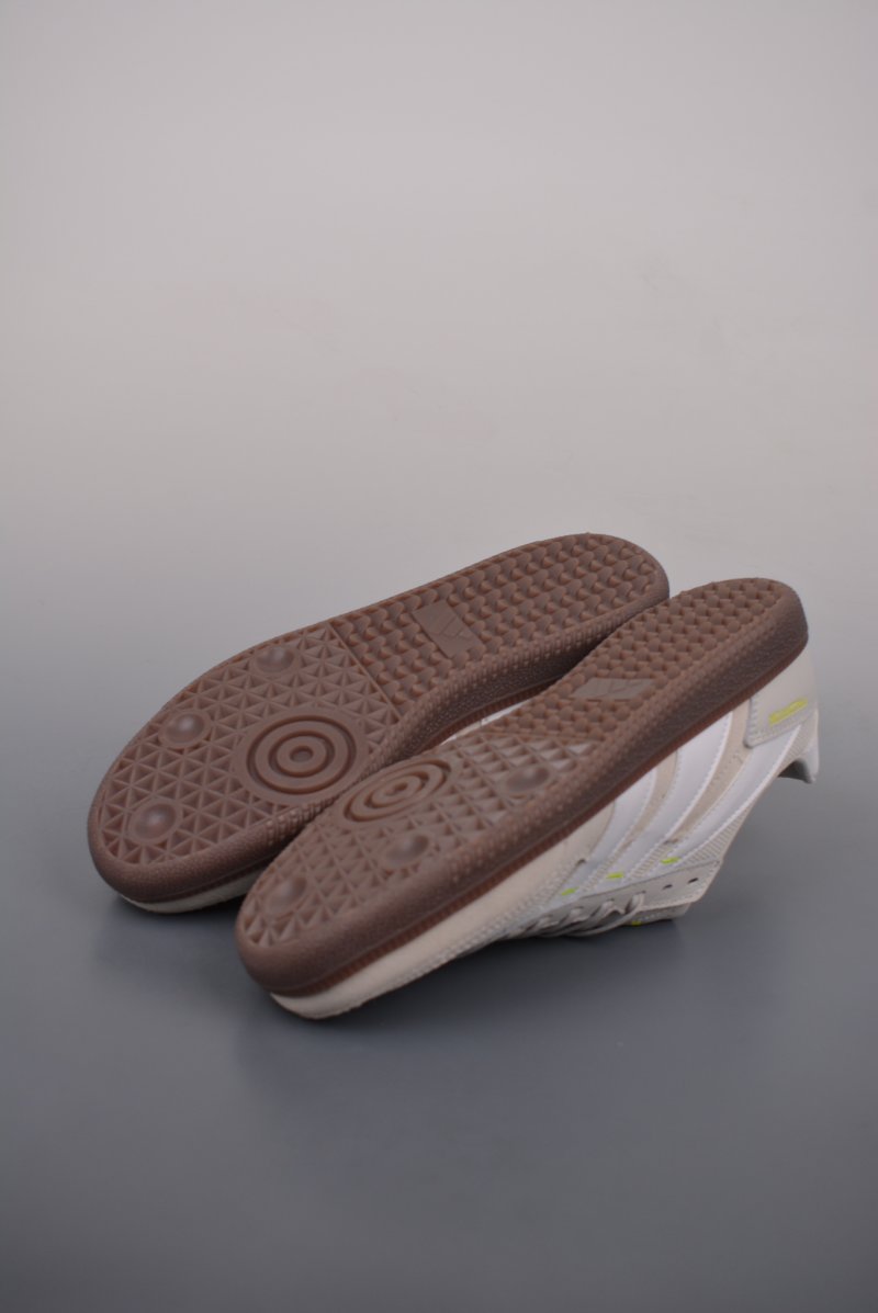 Adidas Predator Freestyle T view