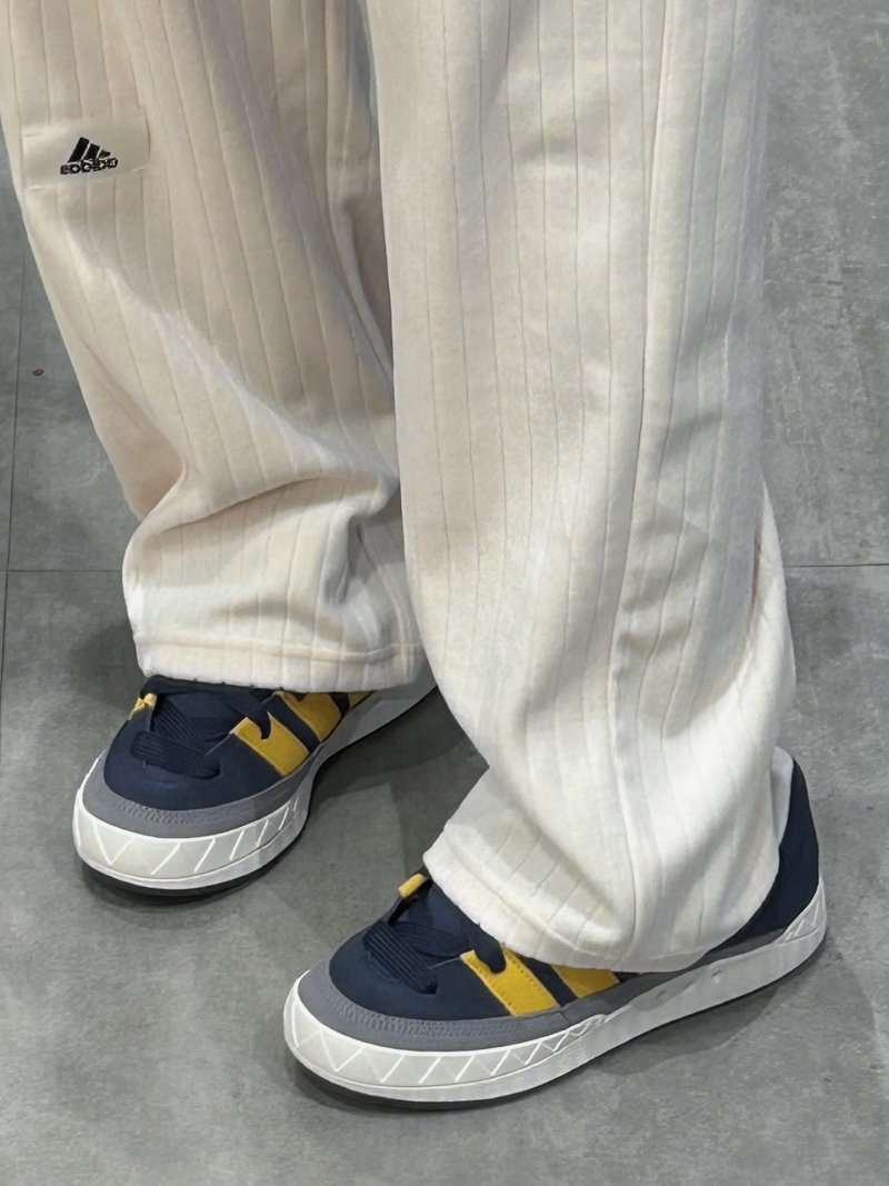 Adidas Adimatic Jamal Smith view