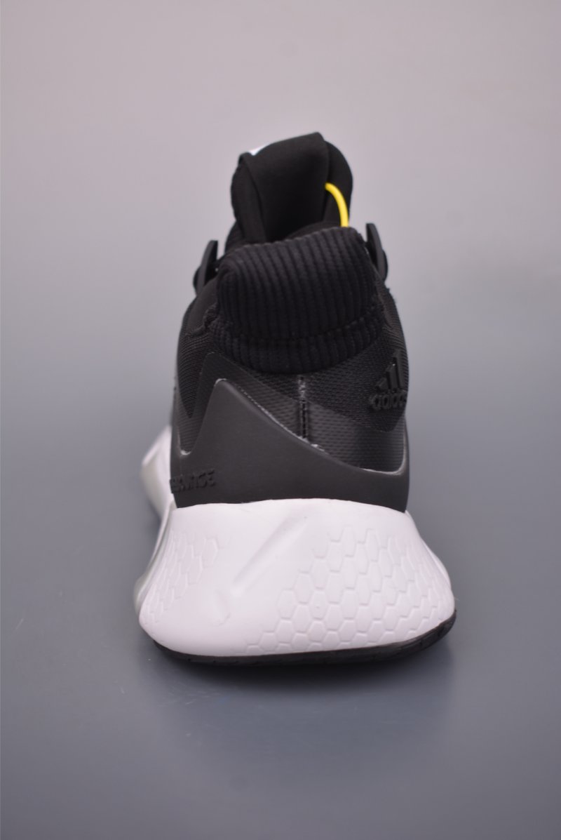 Adidas Alphabounce Instinct view