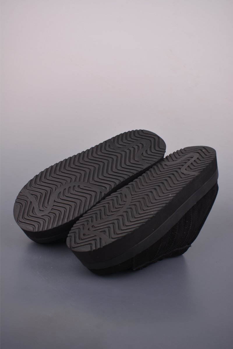 Adidas Campus 00s WTR LO view