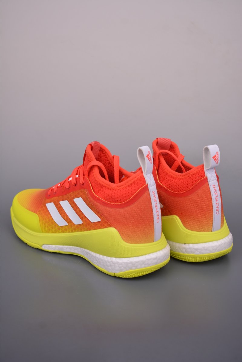 Adidas Crazyflight Mid view