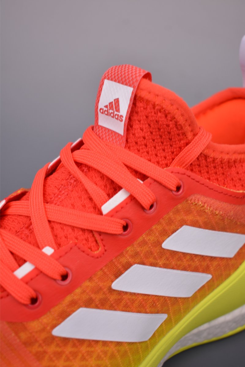 Adidas Crazyflight Mid view