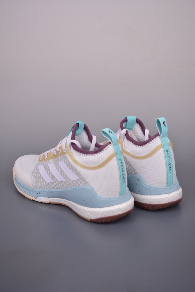 Adidas Crazyflight Mid view