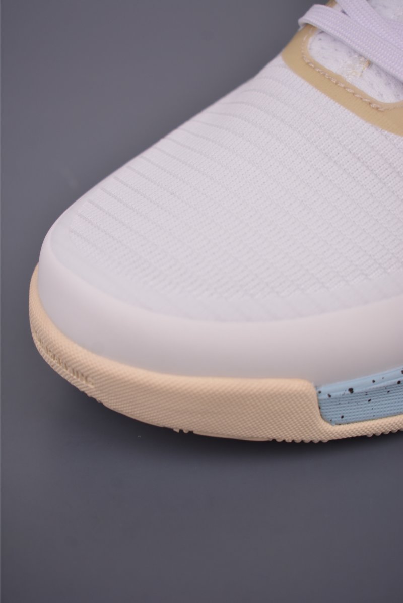 Adidas Crazyflight Mid view