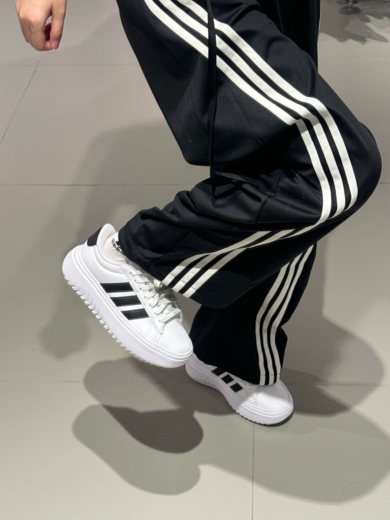 Adidas Grand Court view