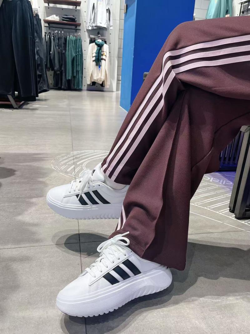 Adidas Grand Court view