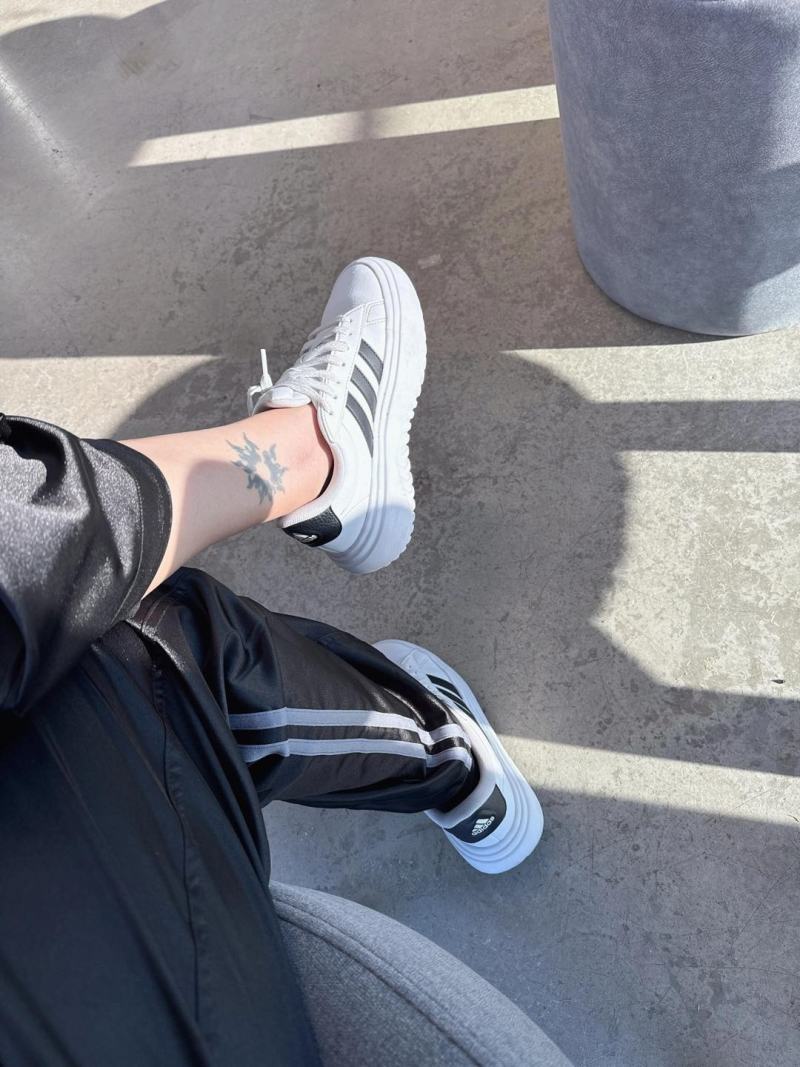 Adidas Grand Court view
