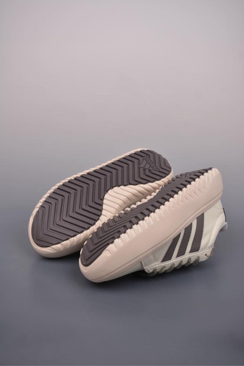 Adidas Grand Court view