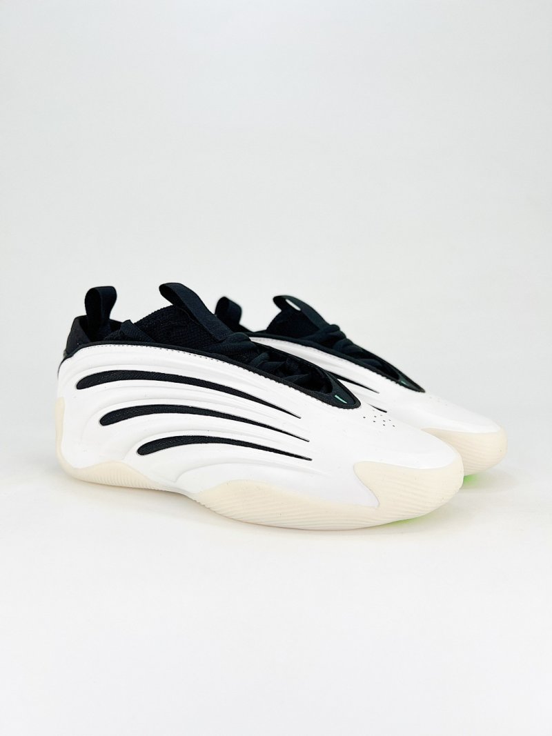 Adidas Harden Volume 9 view