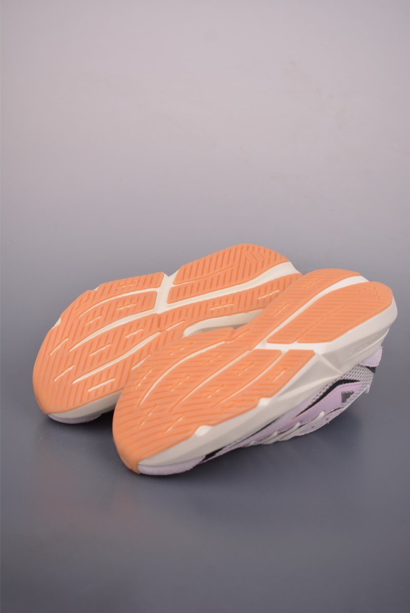 Adidas Lightblaze view