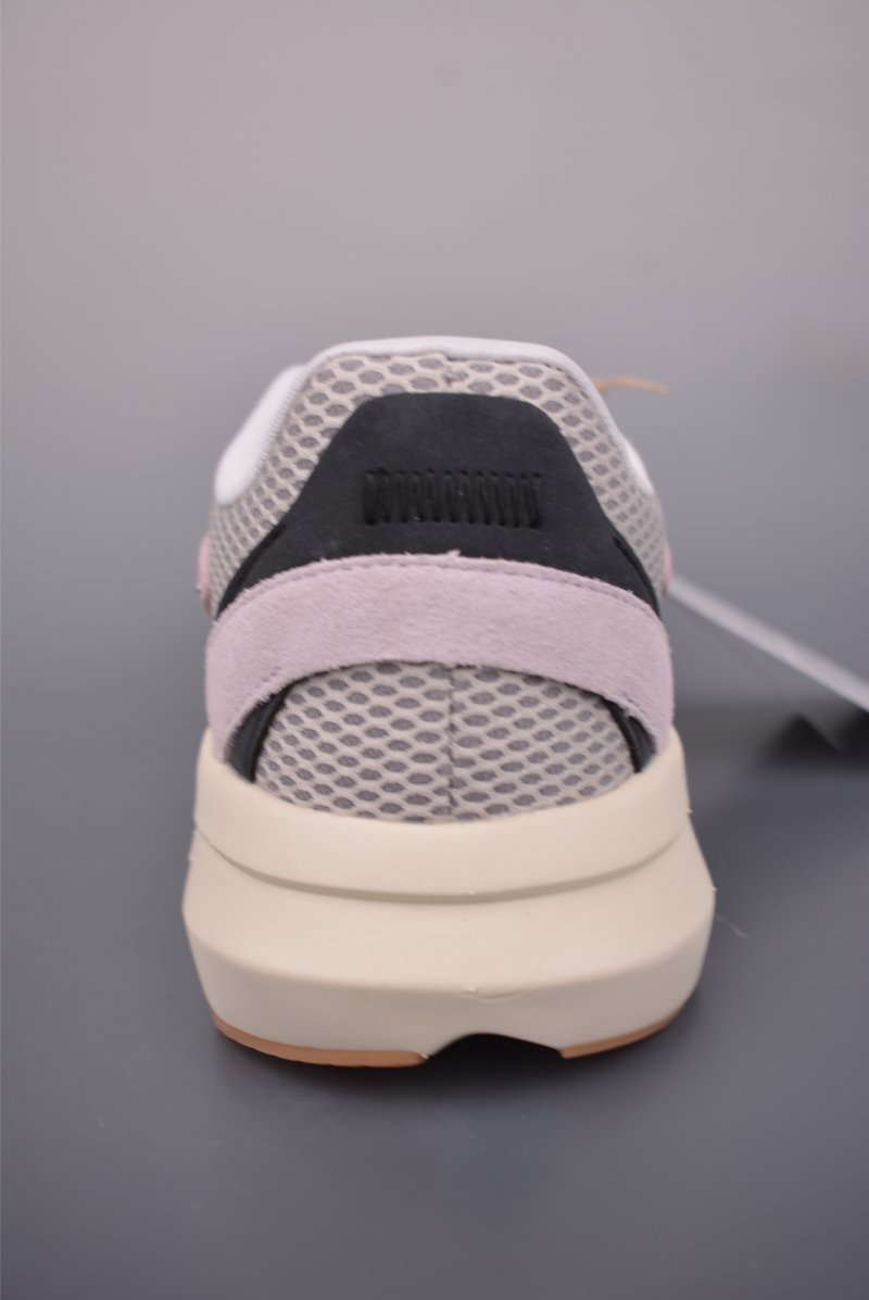 Adidas Lightblaze view