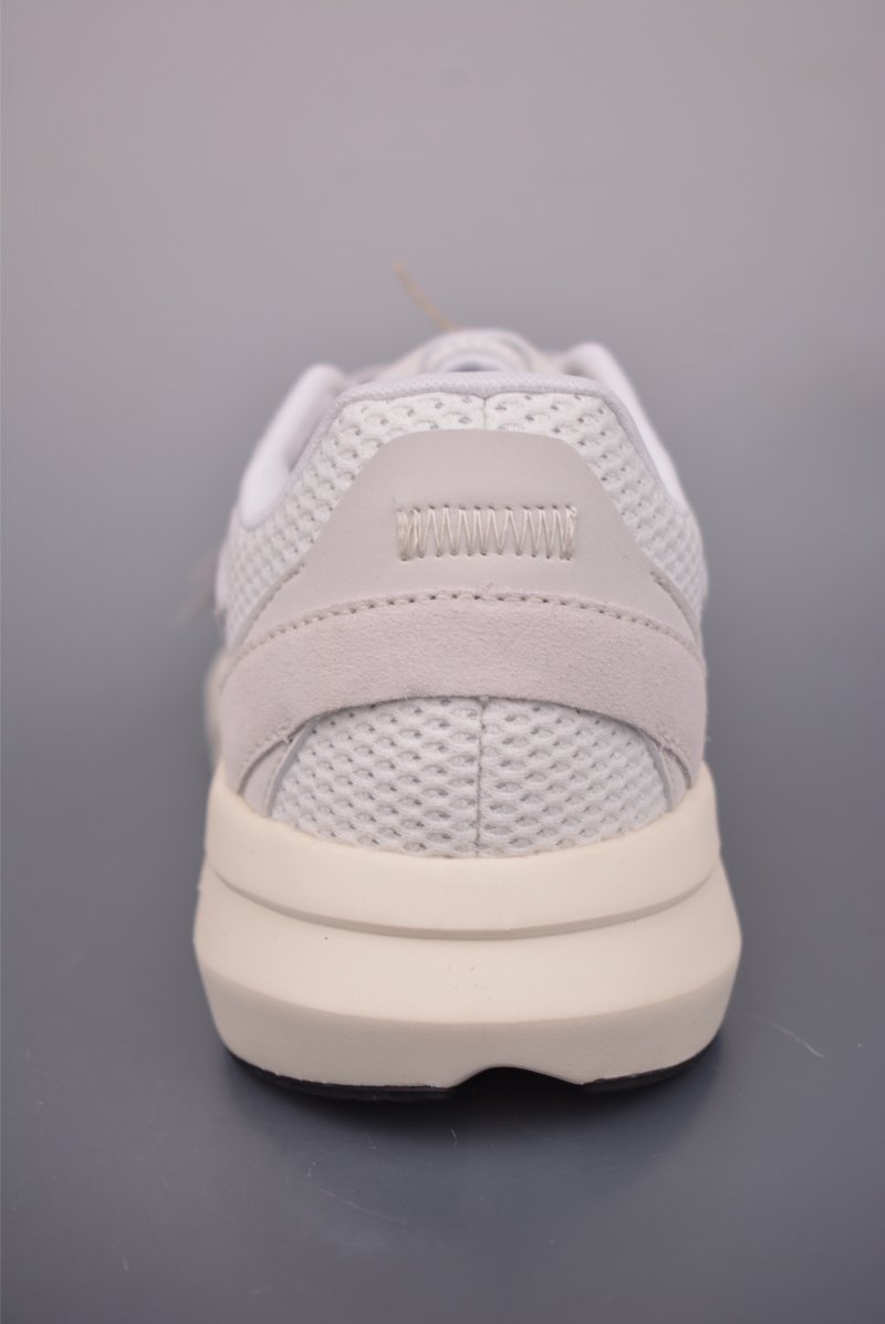 Adidas Lightblaze view