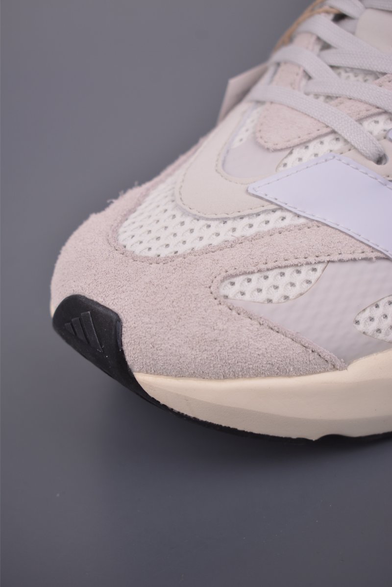 Adidas Lightblaze view