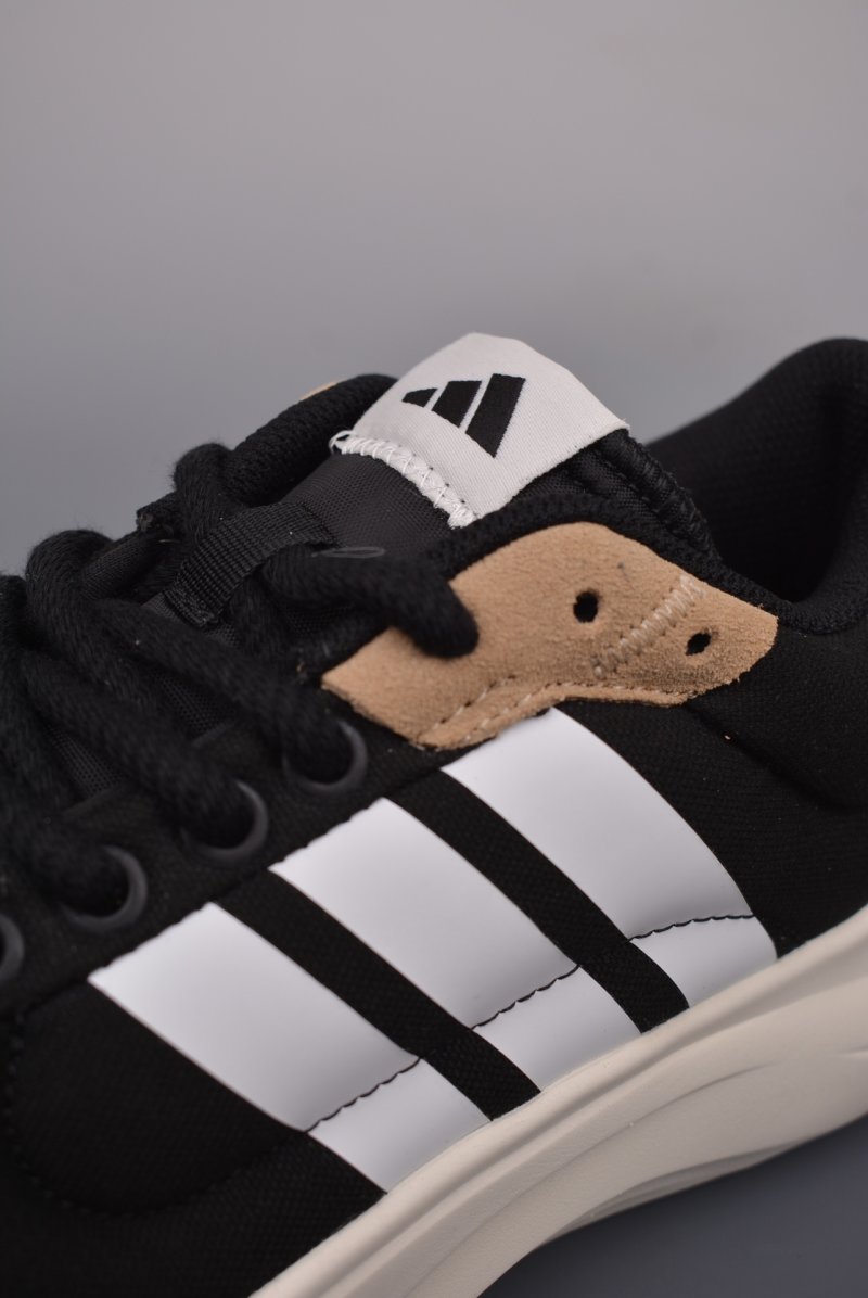 Adidas Maxxcourt SPW view