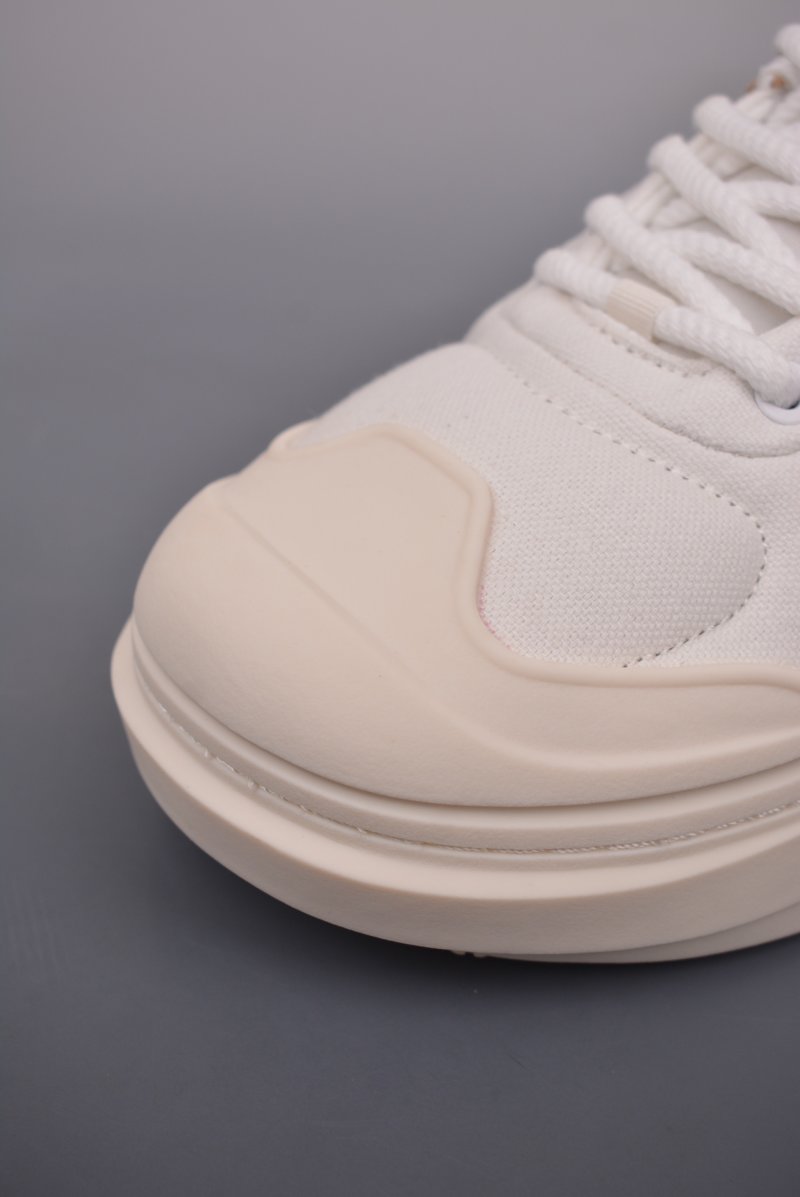 Adidas Maxxcourt SPW view