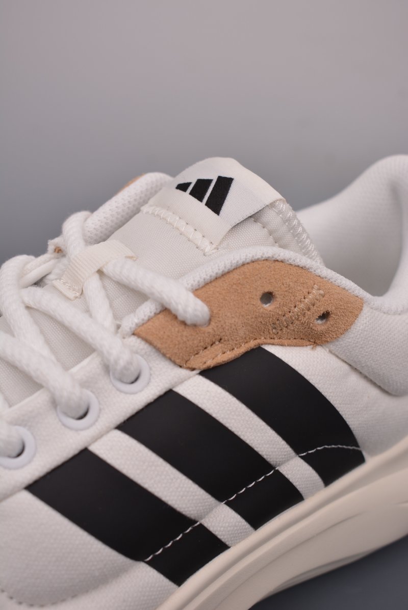 Adidas Maxxcourt SPW view