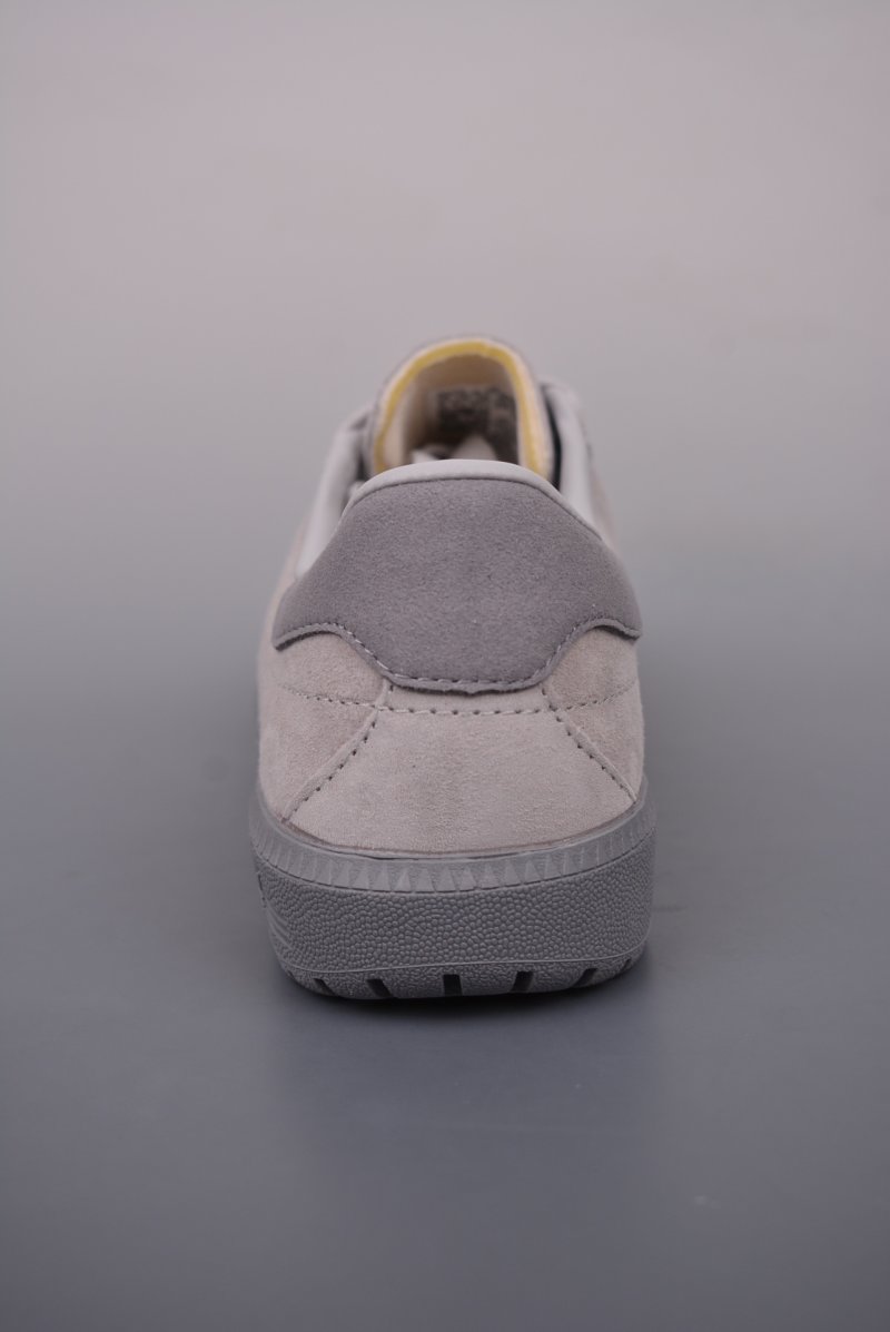 Adidas Originals Bermuda view