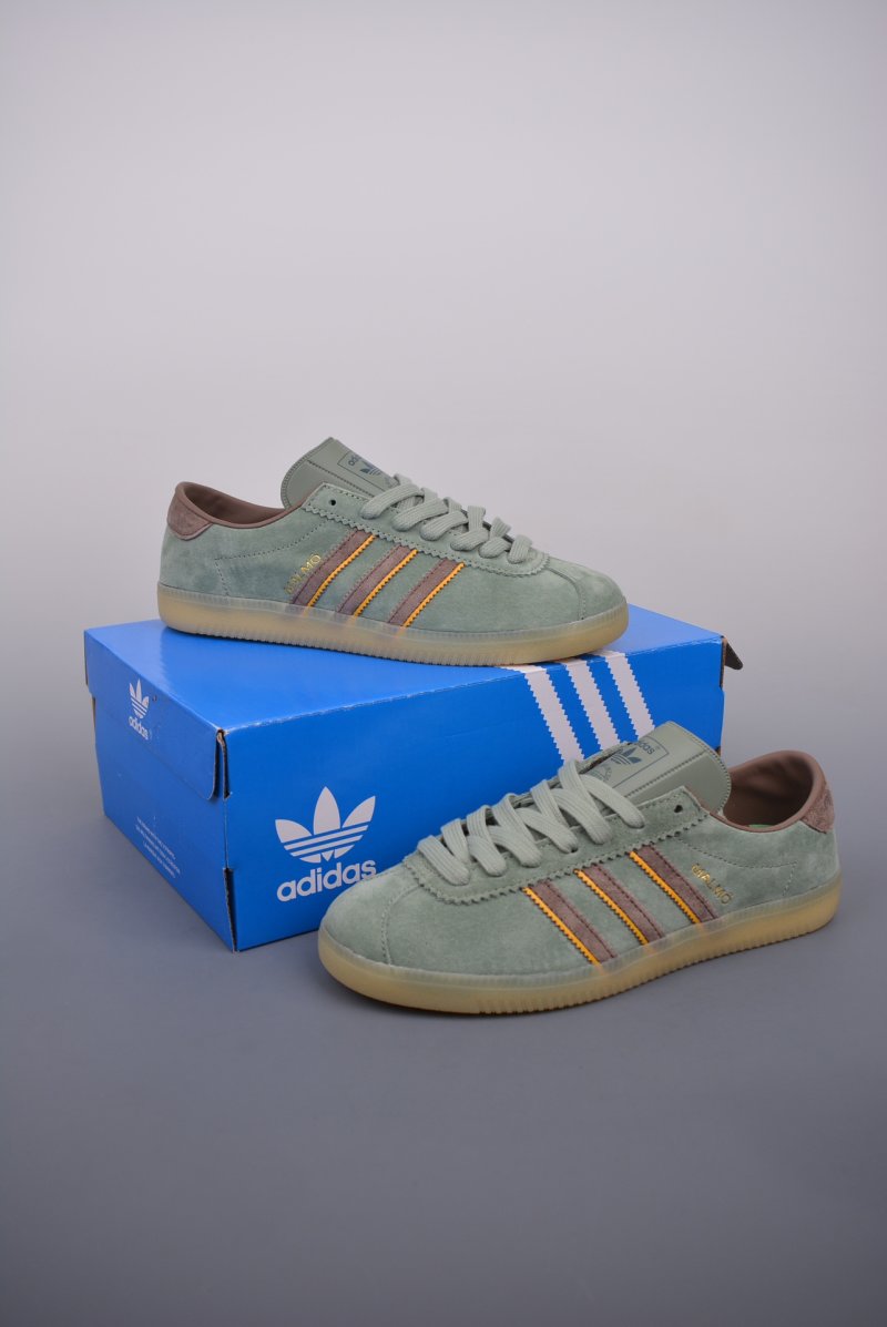 Adidas Originals Bermuda view