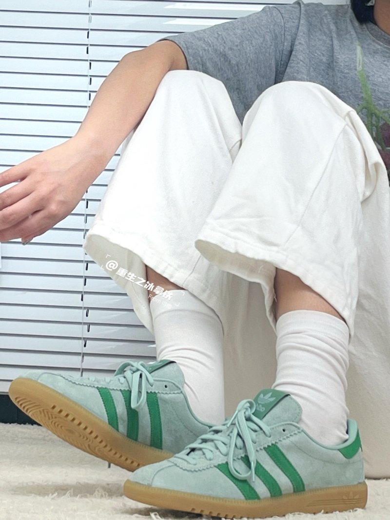 Adidas Originals Bermuda view