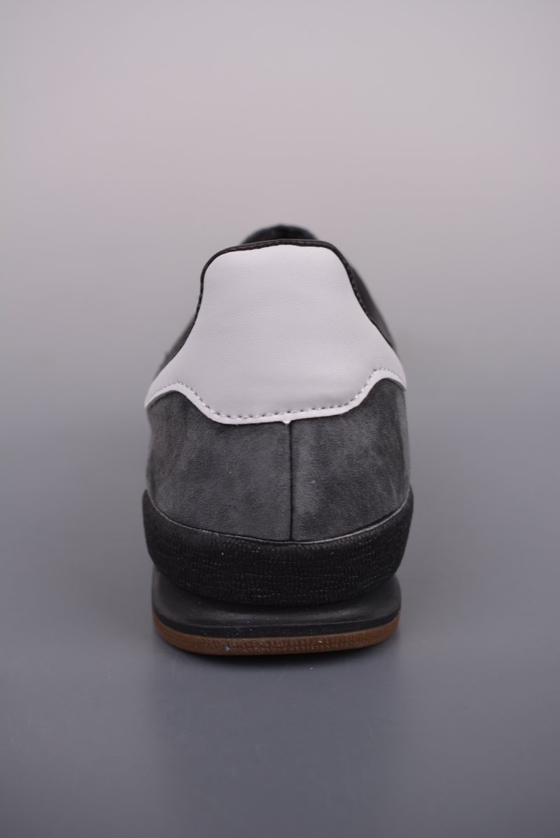 Adidas Originals Jeans view