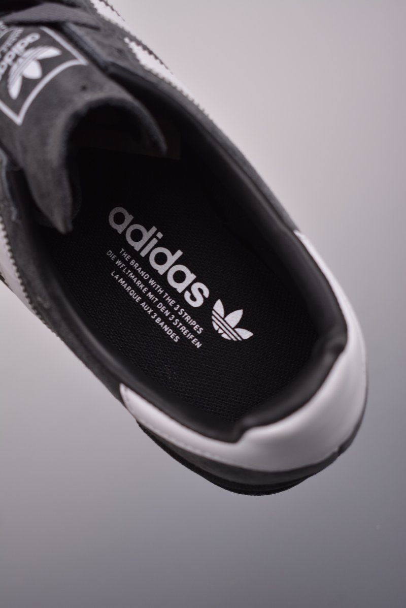 Adidas Originals Jeans view