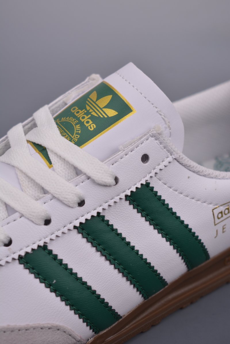 Adidas Originals Jeans view