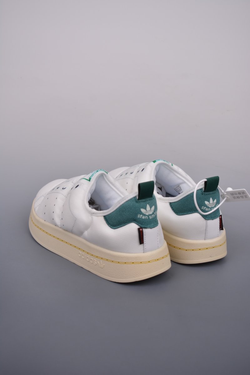 Adidas Puffylette view