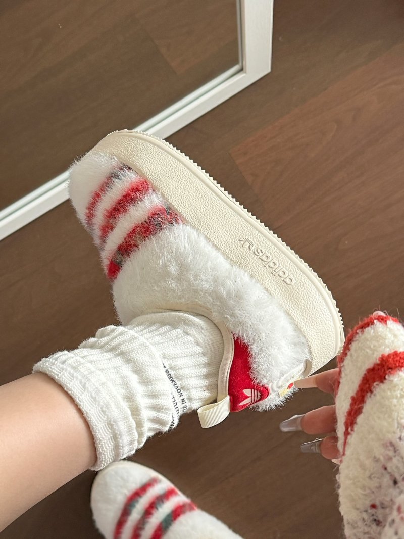 Adidas Puffylette Knit view