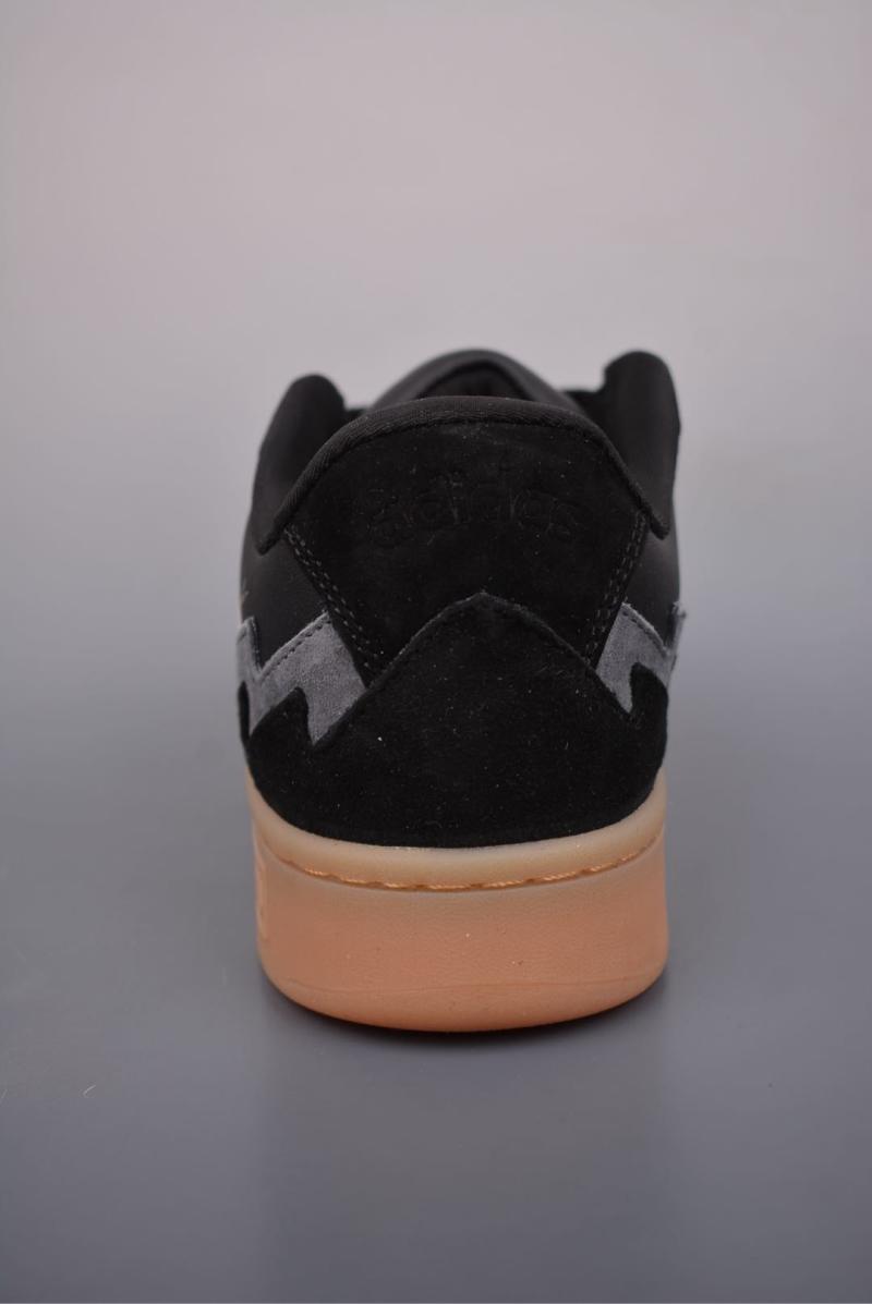 Adidas WCARD ADV view