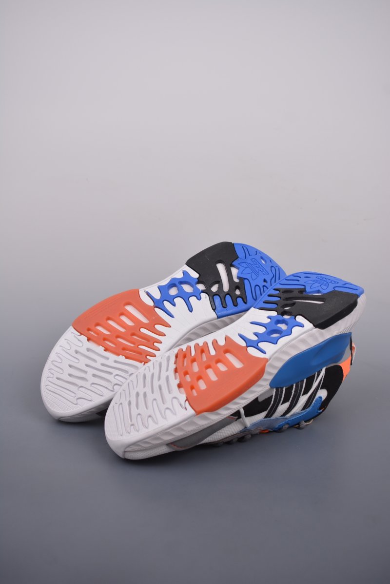 Adidas Hi-Tail view
