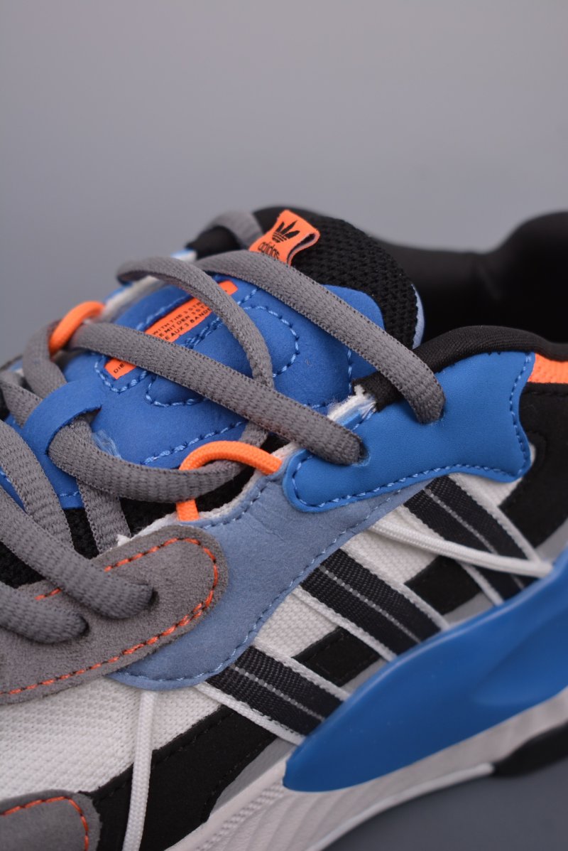 Adidas Hi-Tail view
