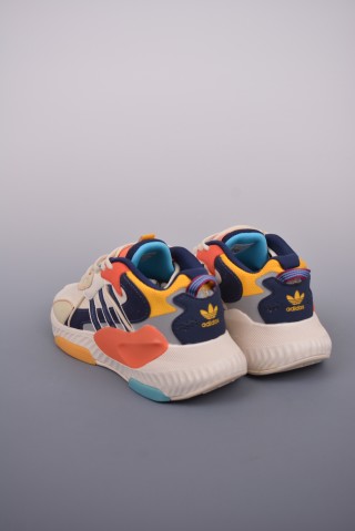 Adidas Hi-Tail view 2