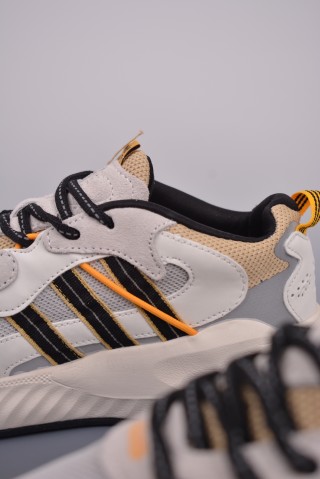Adidas Hi-Tail view 8