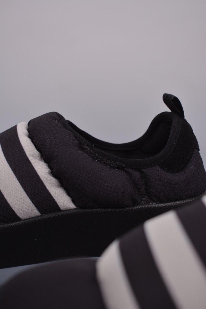 Adidas Puffylette view