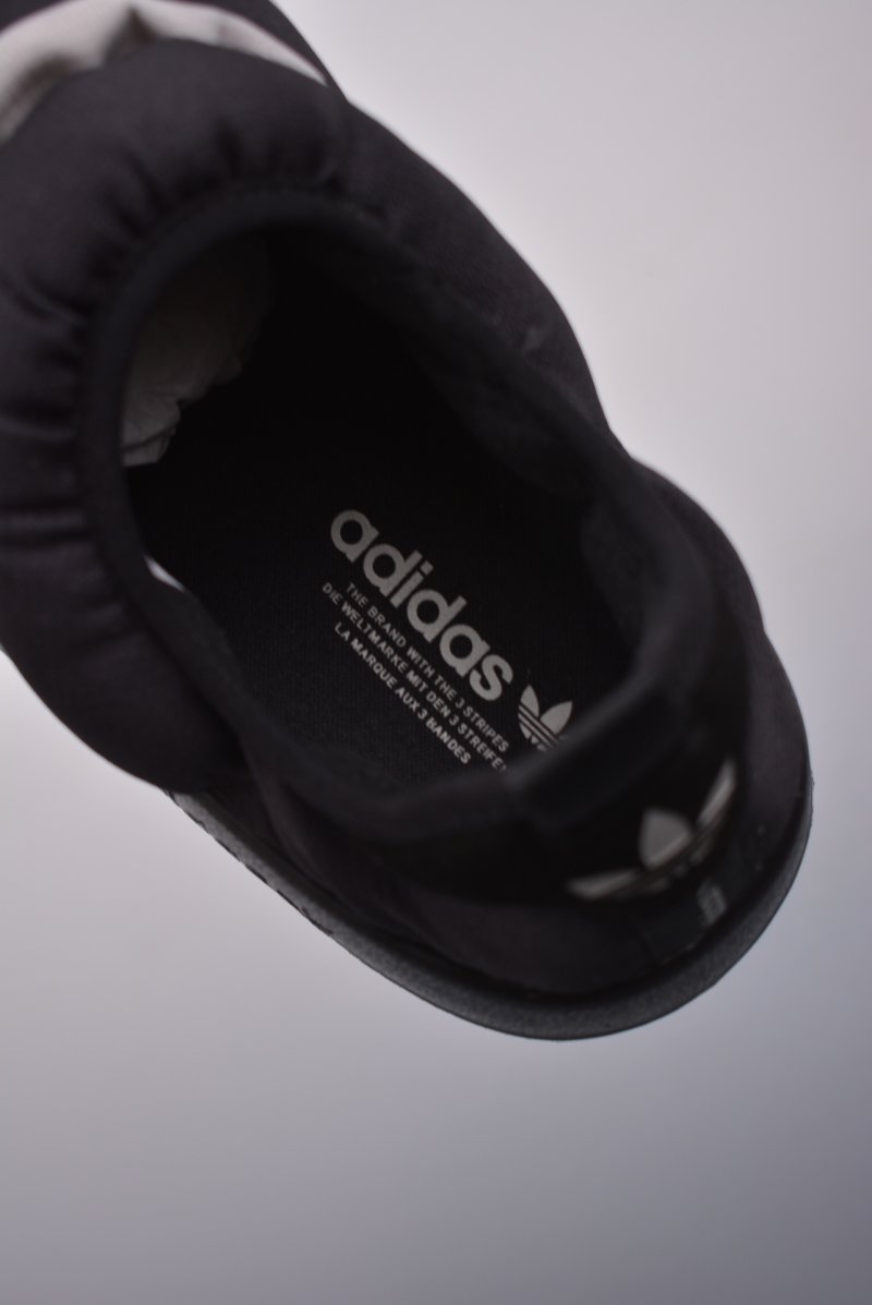 Adidas Puffylette view