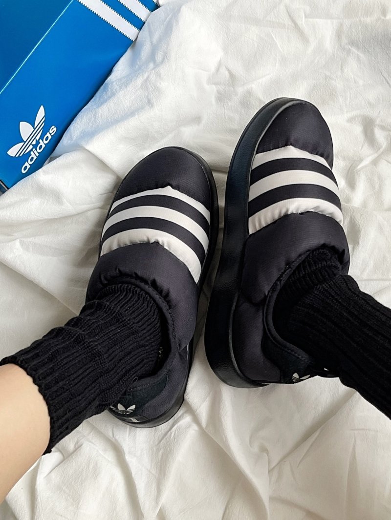 Adidas Puffylette view