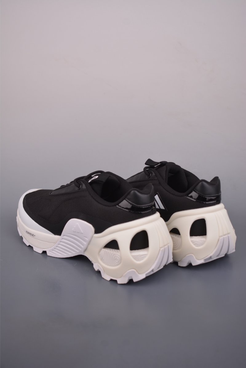 Adidas Wonder Runner Turbo view