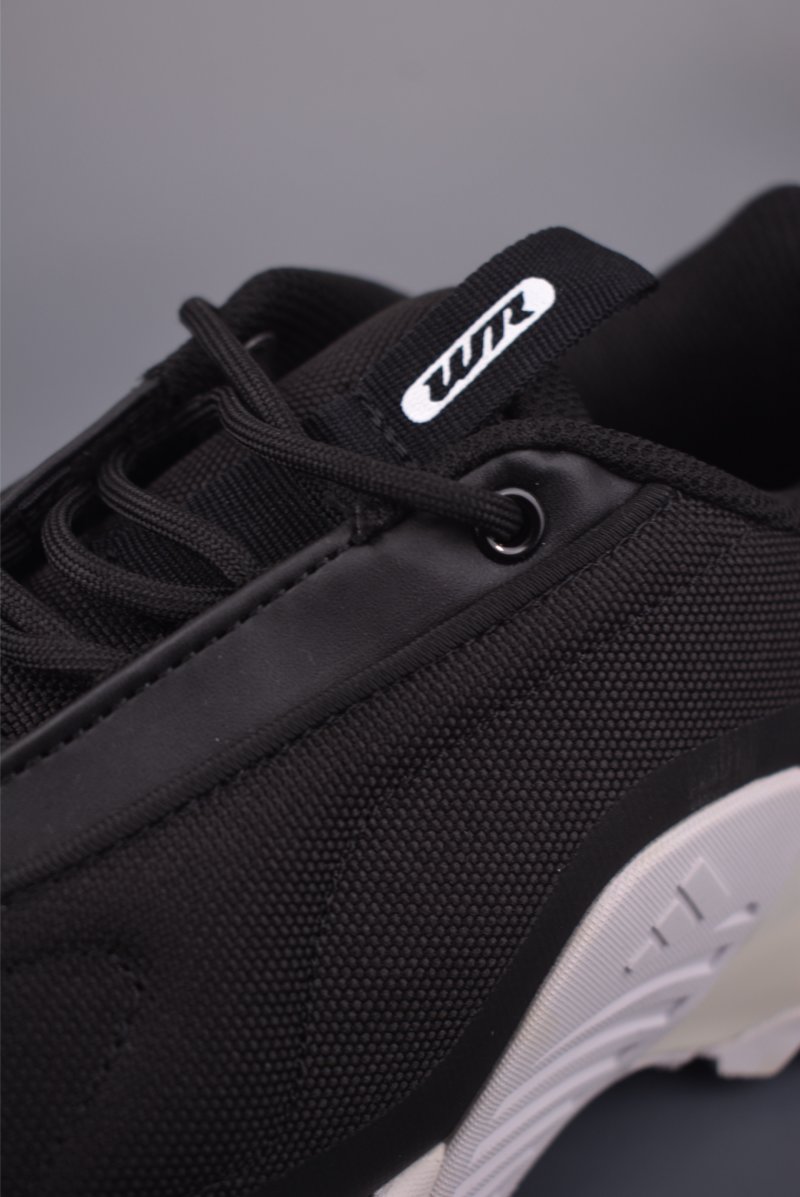 Adidas Wonder Runner Turbo view