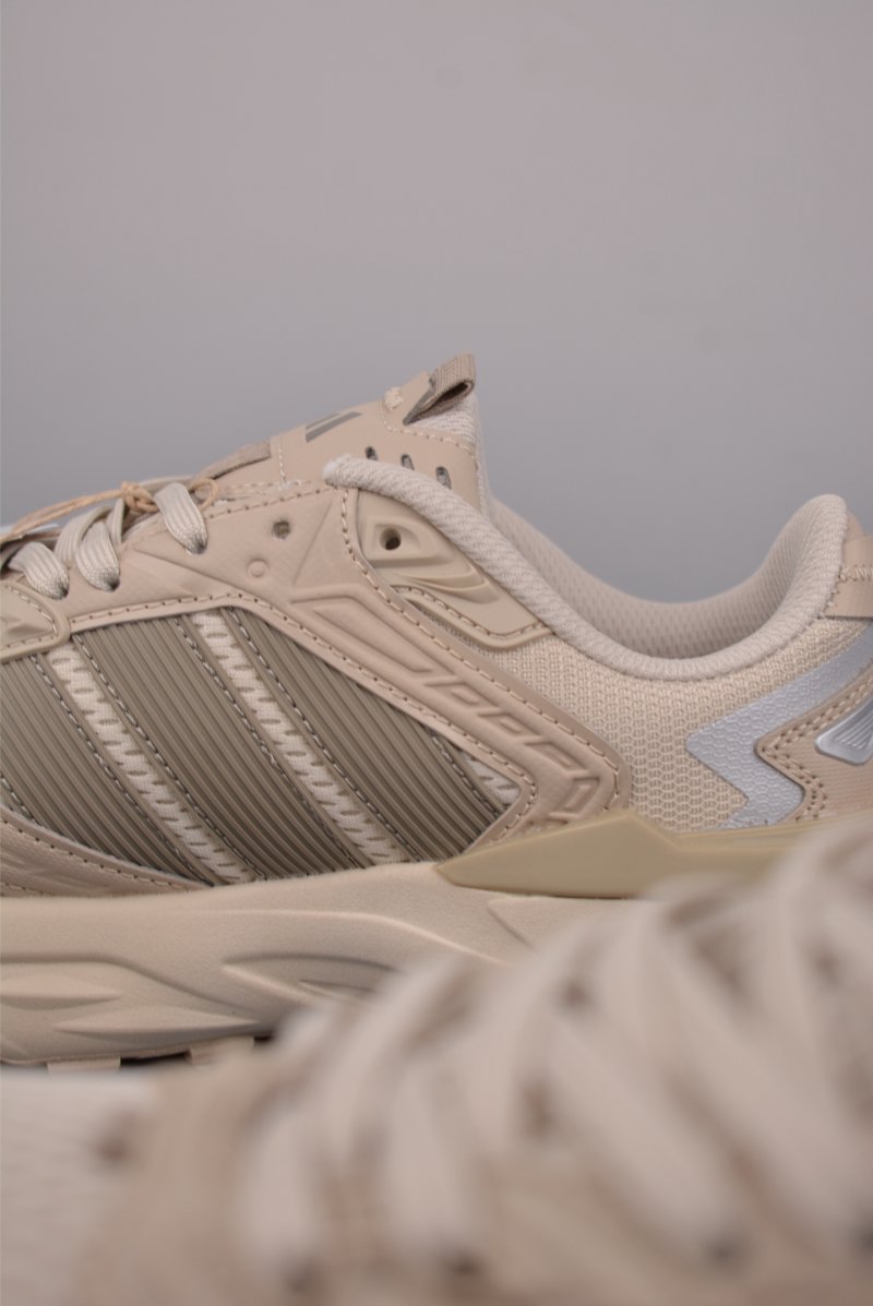 Adidas XLG Storm Edge view